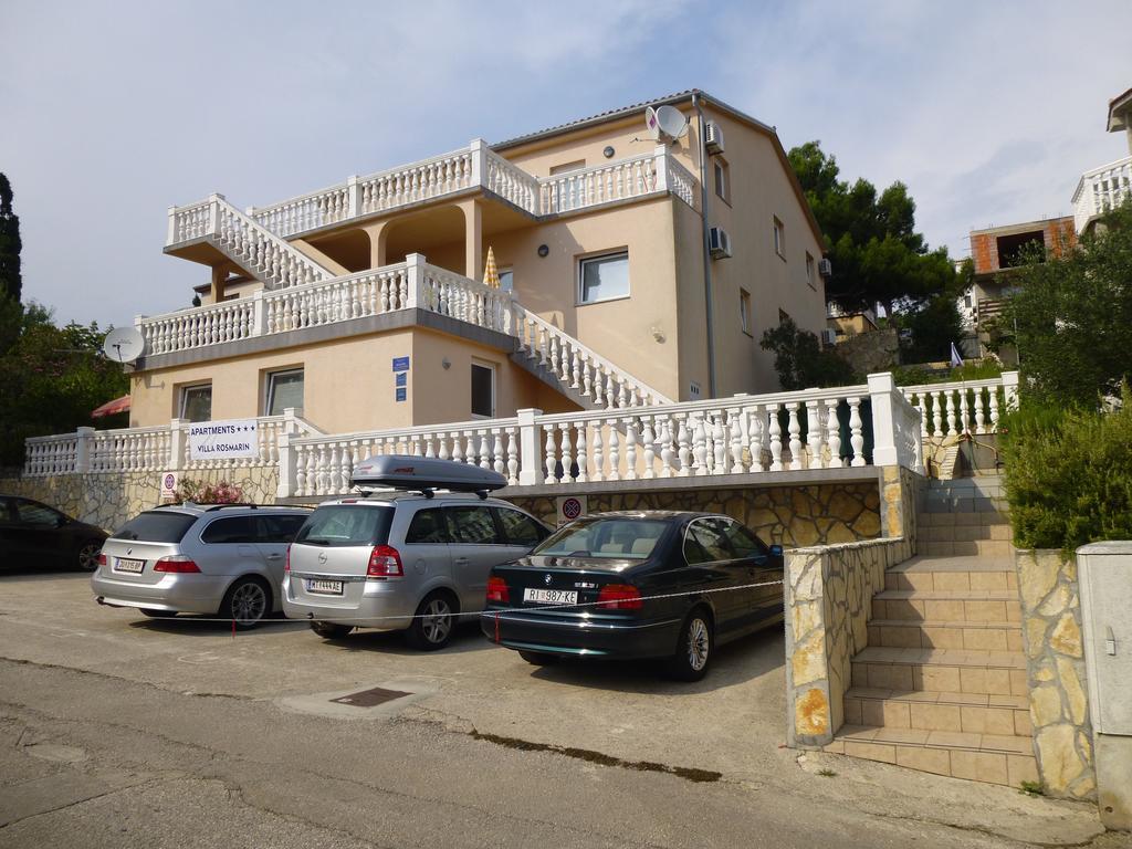 Apartments Villa Rosmarin Omišalj Buitenkant foto