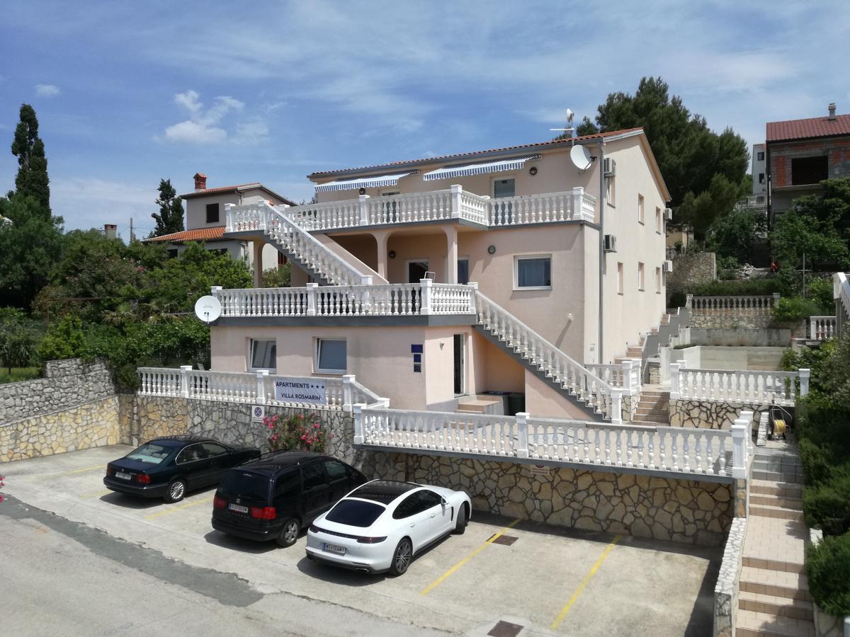 Apartments Villa Rosmarin Omišalj Buitenkant foto